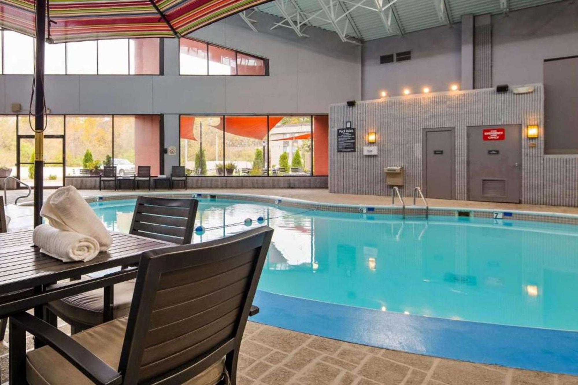 The Great Rivers, Ascend Hotel Collection Alton Exteriér fotografie